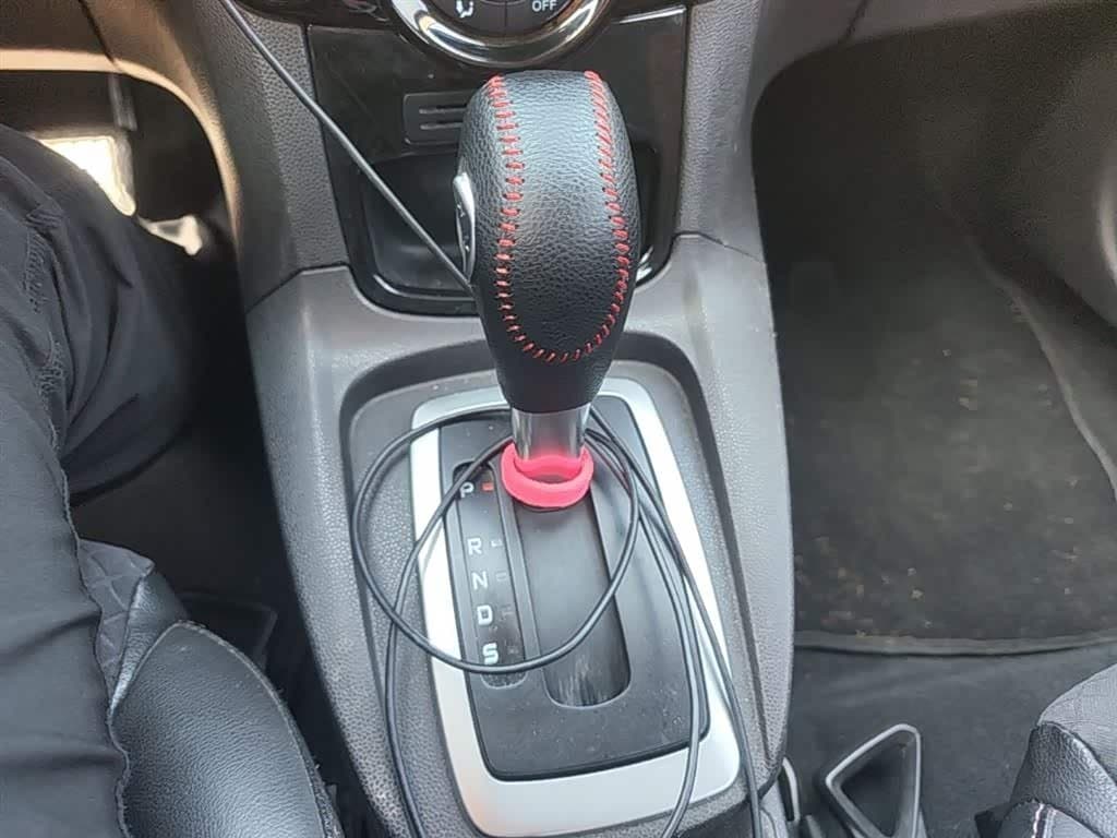 2014 Ford Fiesta White, 139,200 km, China export – photo 7