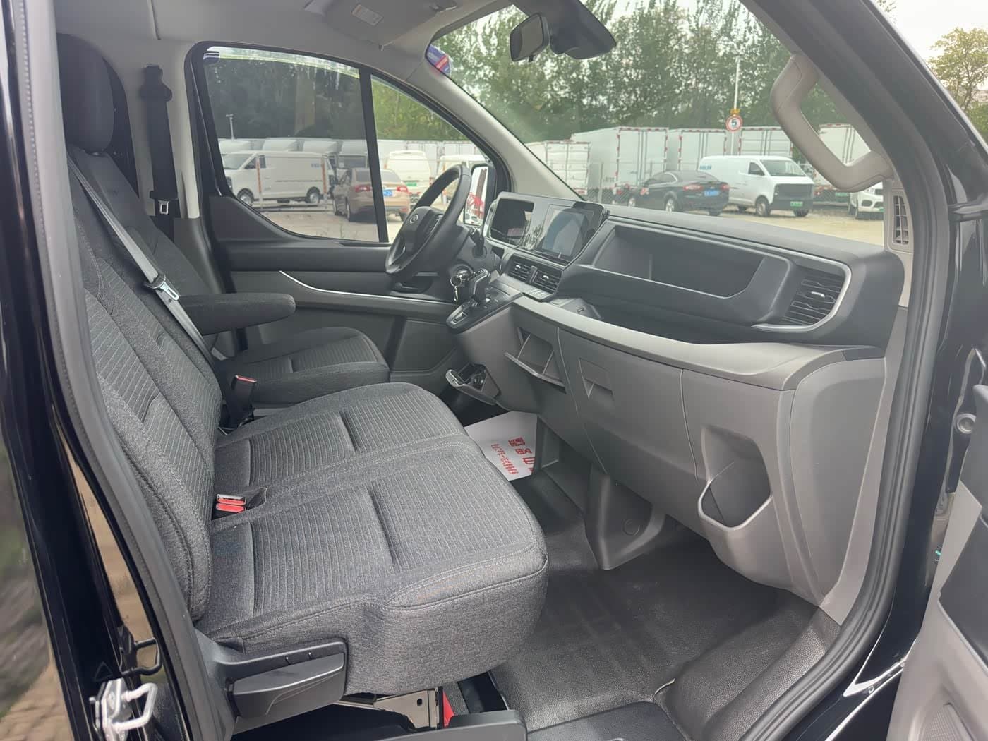 2023 Ford Transit Black, 49,000 km, China export – photo 6