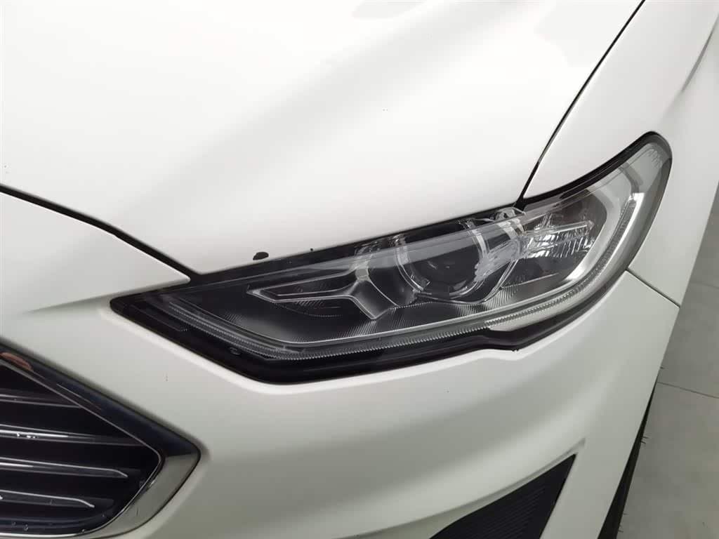 2018 Ford Mondeo White, 99,000 km, China export – photo 7