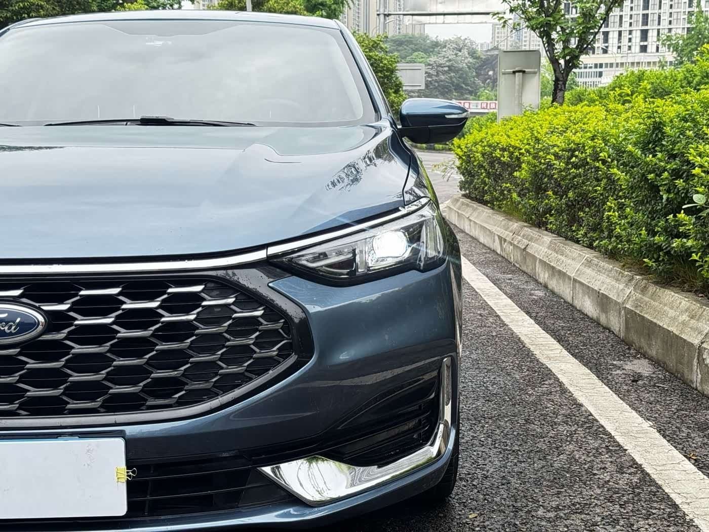 2021 Ford Escort Blue, 30,000 km, China export – photo 4