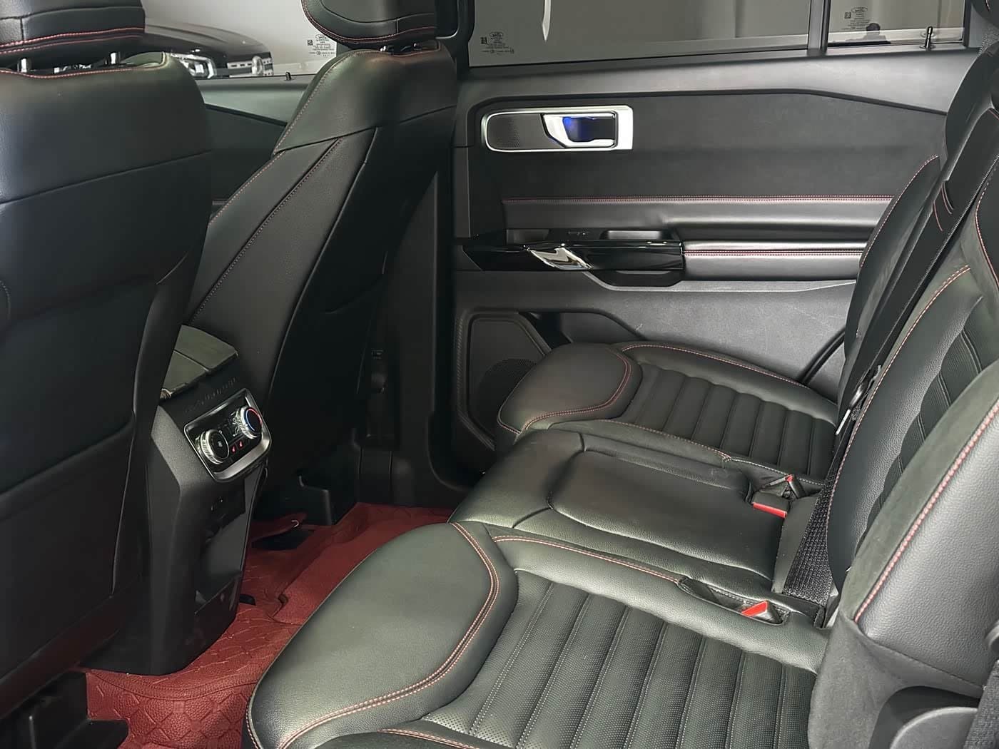 2022 Ford Explorer Black, 50,000 km, China export – photo 7