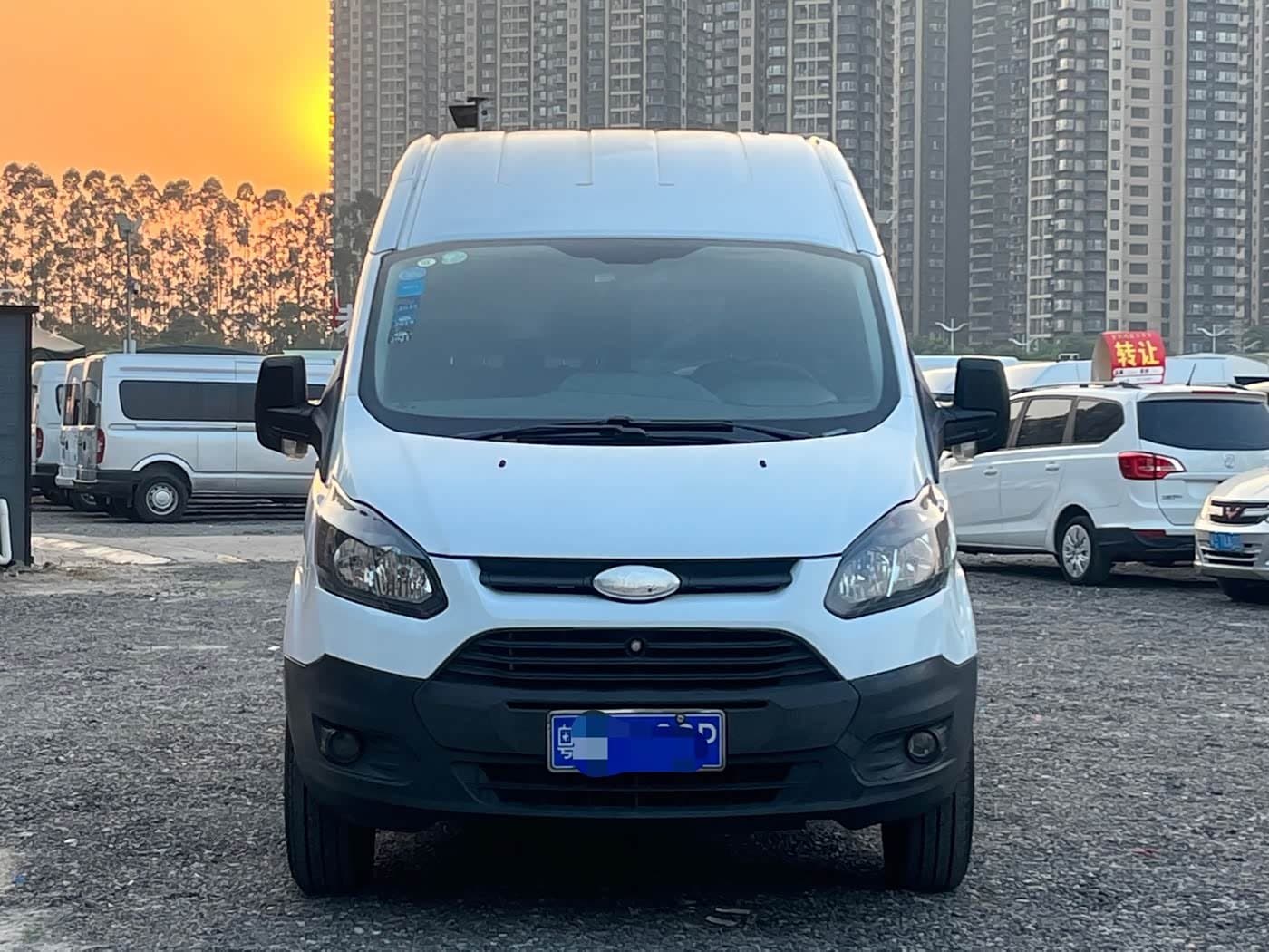 2016 Ford Transit White, 90,000 km, China export – photo 2
