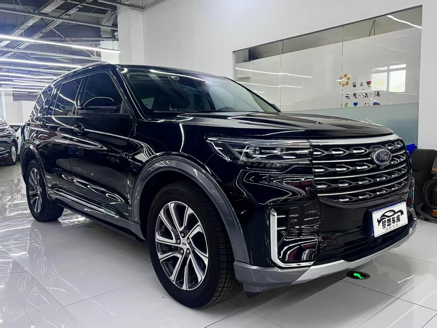 2022 Ford Explorer Black, 40,000 km, China export – photo 3