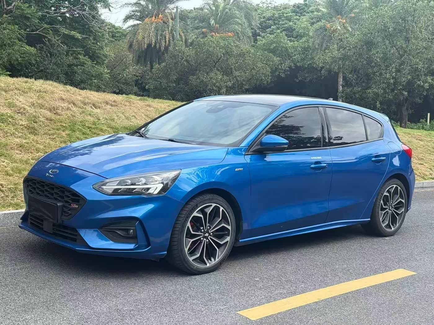 2020 Ford Focus Blue, 70,000 km, China export – photo 3
