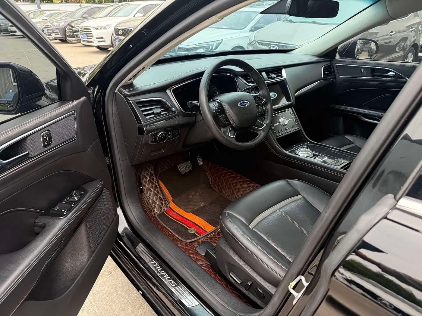 2018 Ford Taurus Black, 70,000 km, China export – photo 5