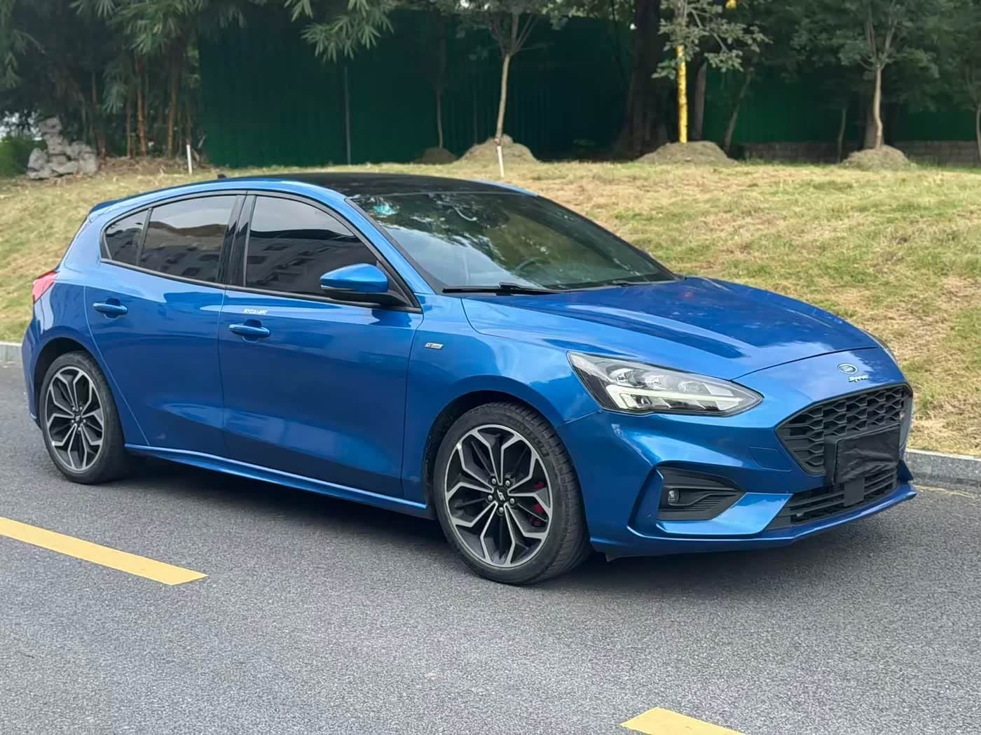2020 Ford Focus Blue, 70,000 km, China export – photo 1