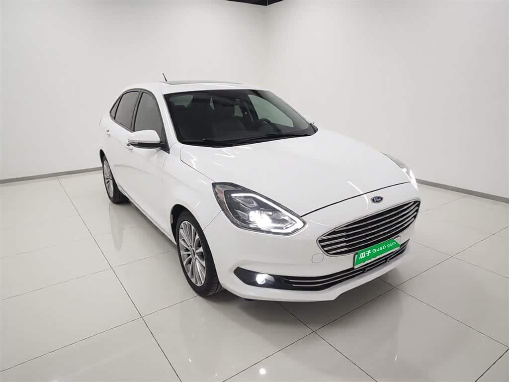 2018 Ford Escort White, 91,700 km, China export – photo 4