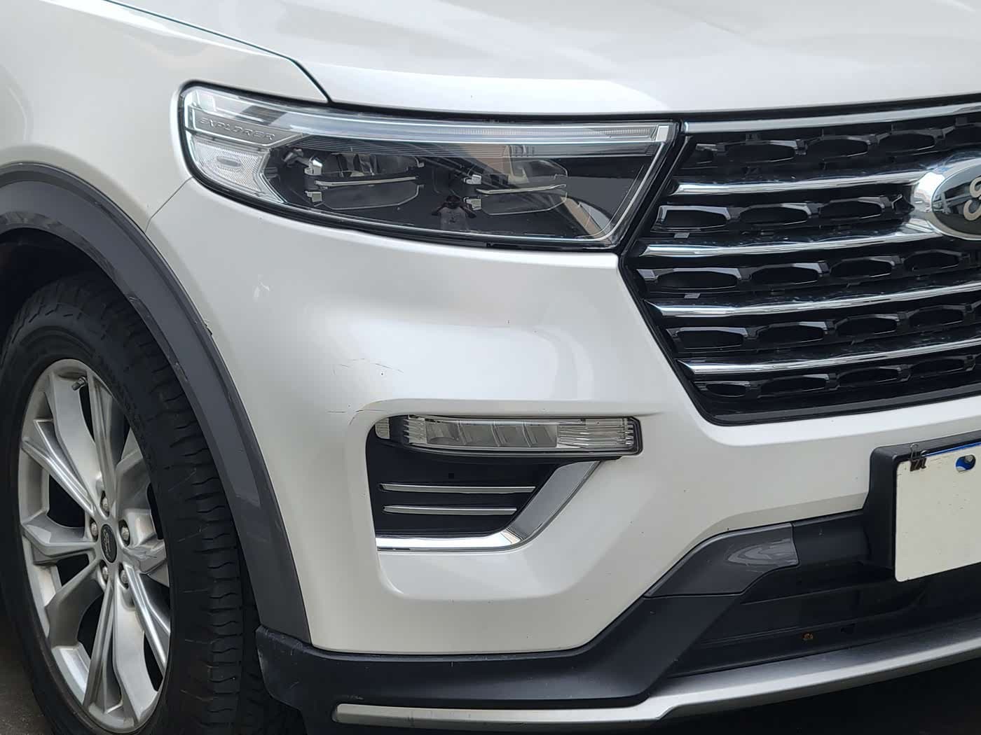 2020 Ford Explorer White, 130,000 km, China export – photo 5