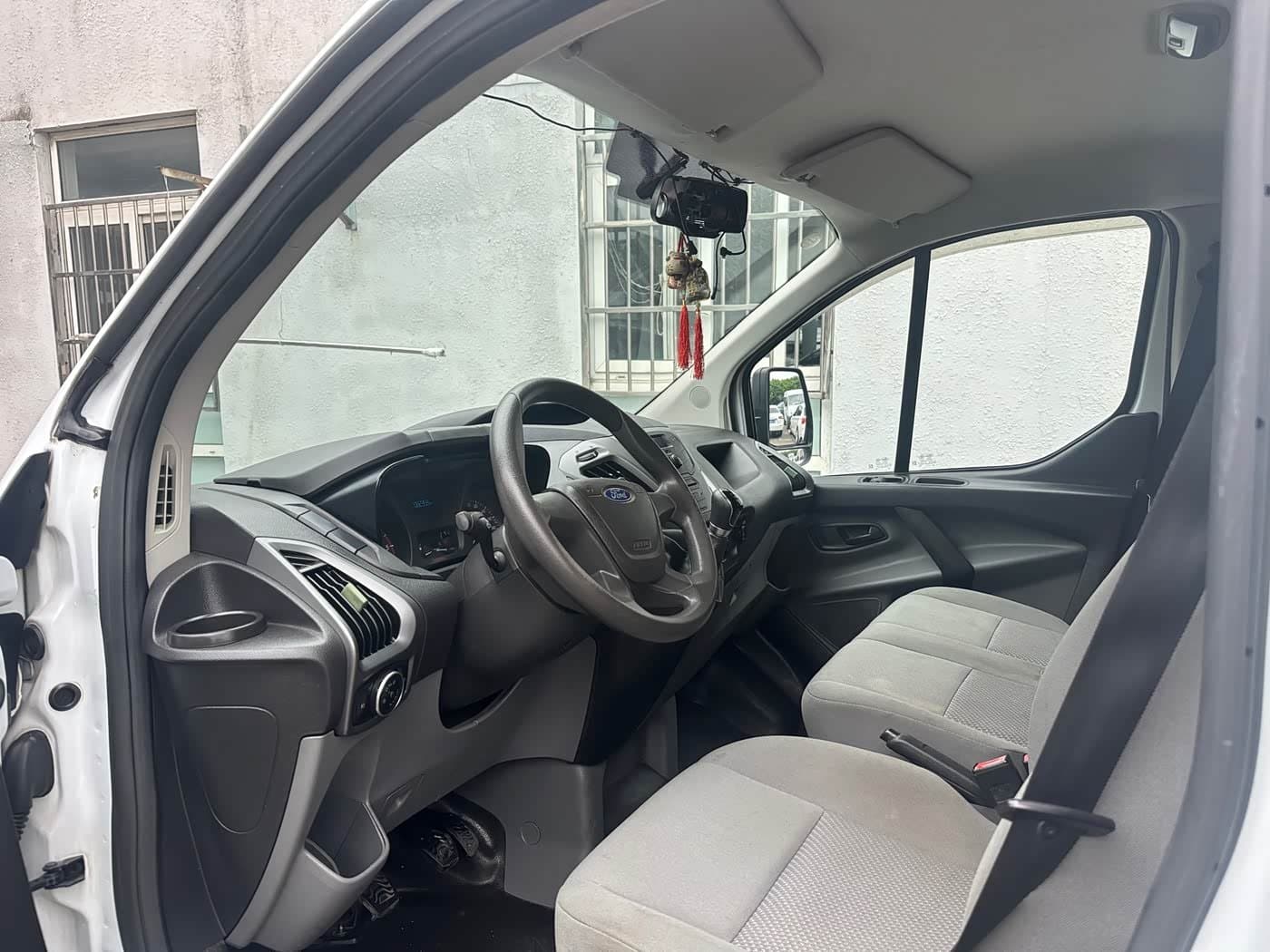 2017 Ford Transit White, 80,000 km, China export – photo 7