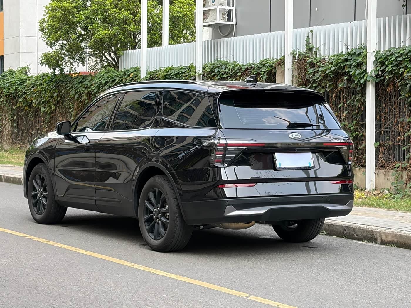 2024 Ford Edge Black, 11,000 km, China export – photo 5