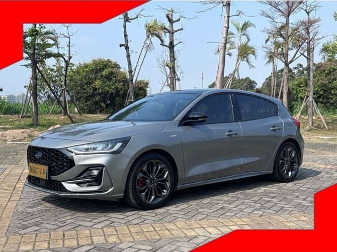 2022 Ford Focus 银灰色, 39,000 km, China export – photo 1