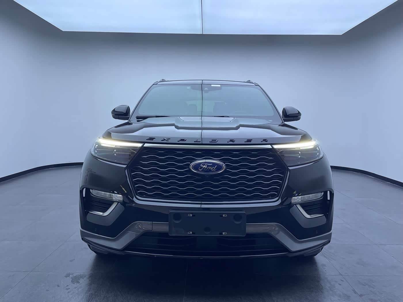 2020 Ford Explorer Black, 90,000 km, China export – photo 2