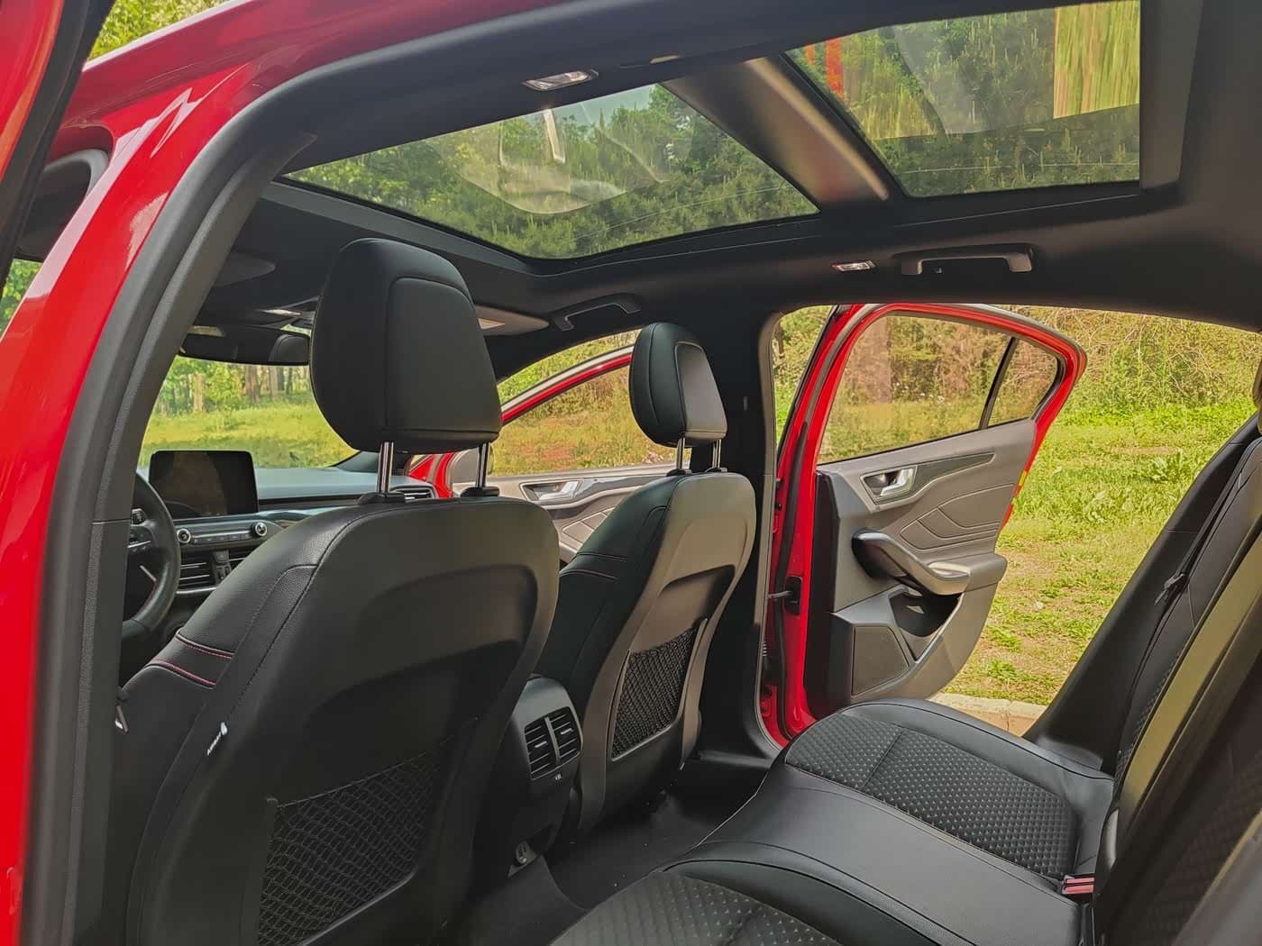 2019 Ford Focus Red, 50,000 km, China export – photo 6