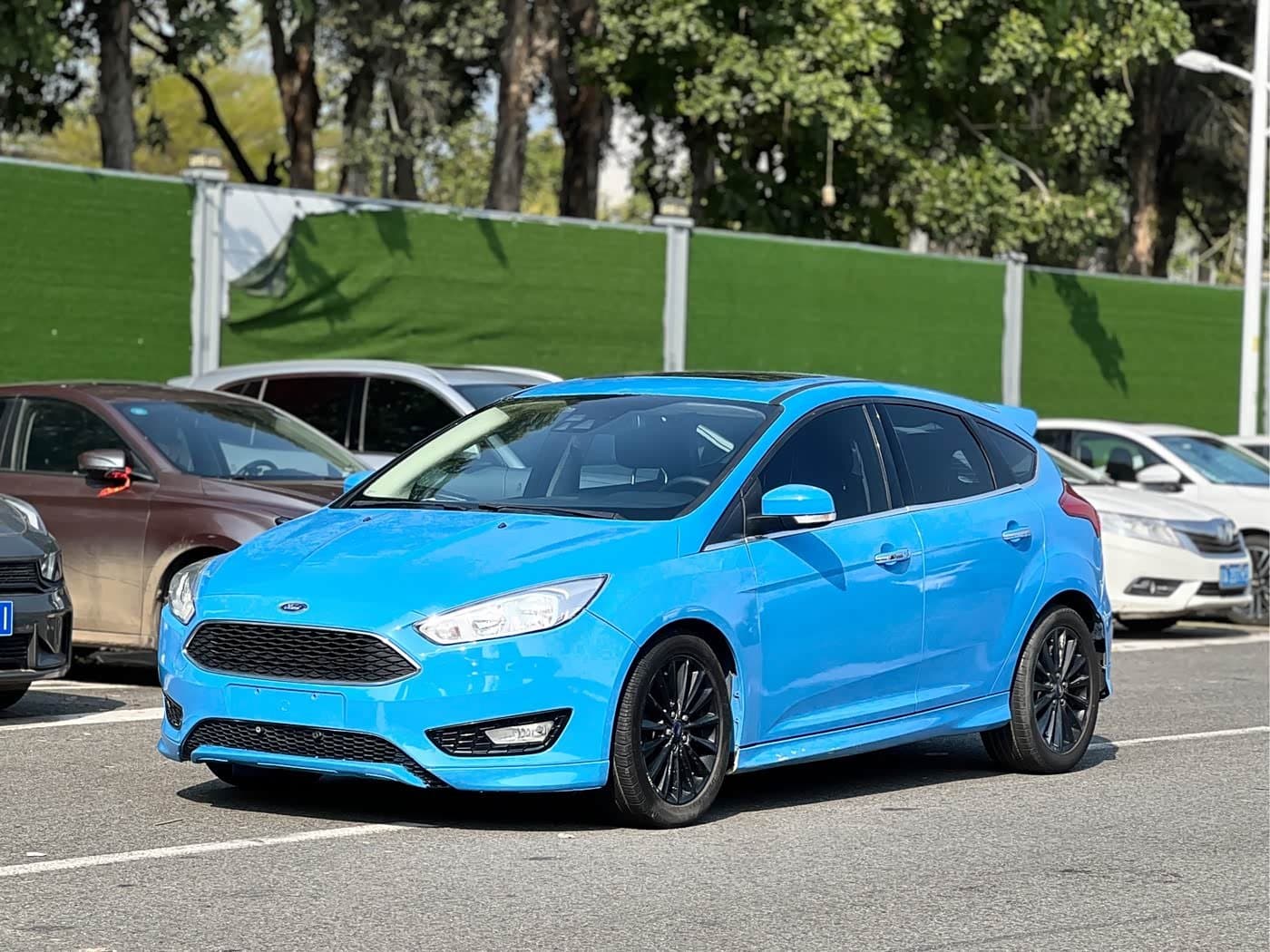 2015 Ford Focus Blue, 110,000 km, China export – photo 1