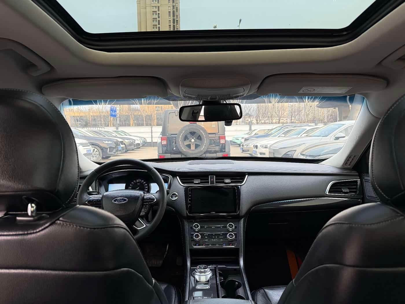2018 Ford Taurus Black, 70,000 km, China export – photo 5
