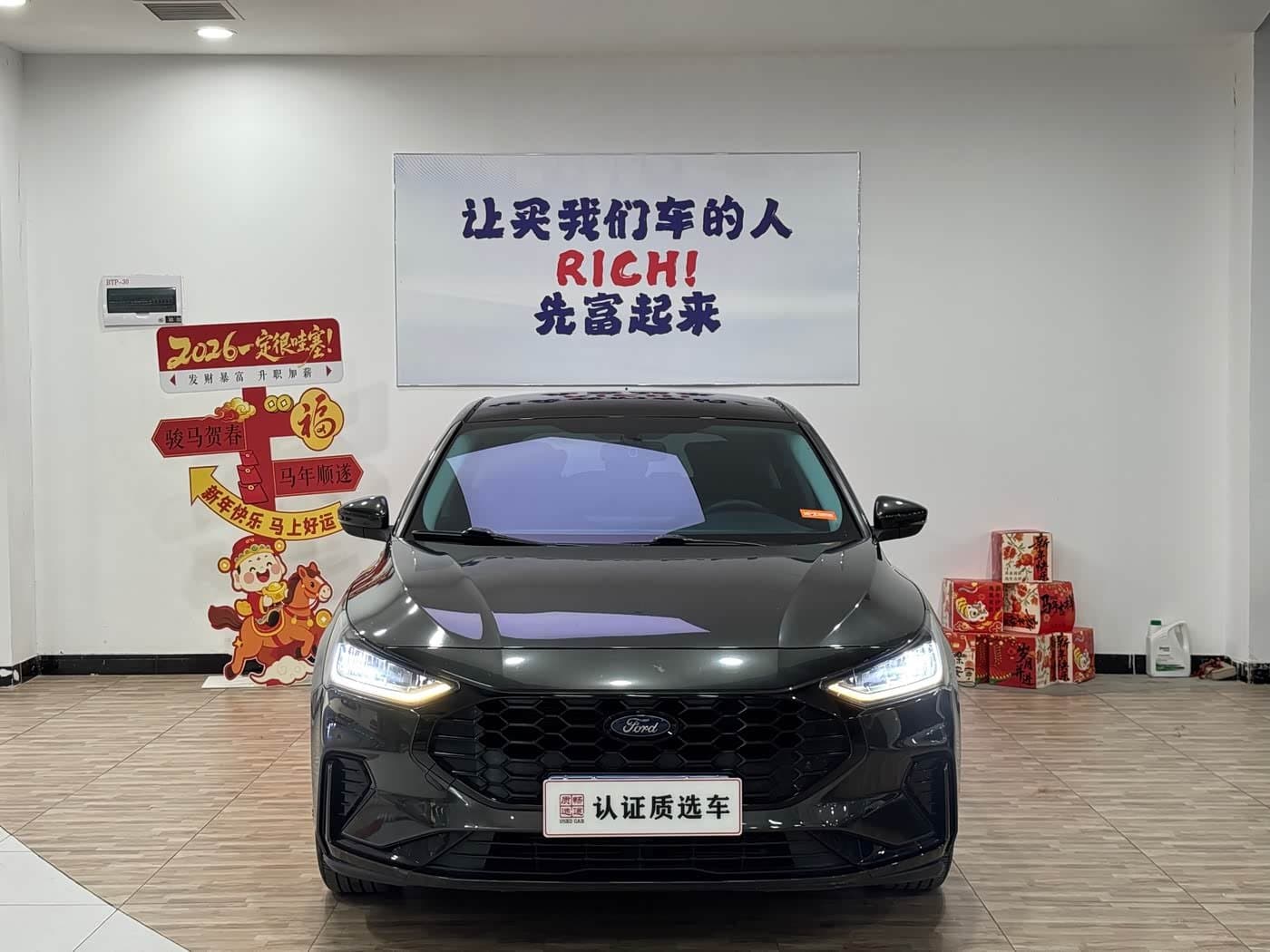 2022 Ford Focus 银灰色, 47,000 km, China export – photo 3