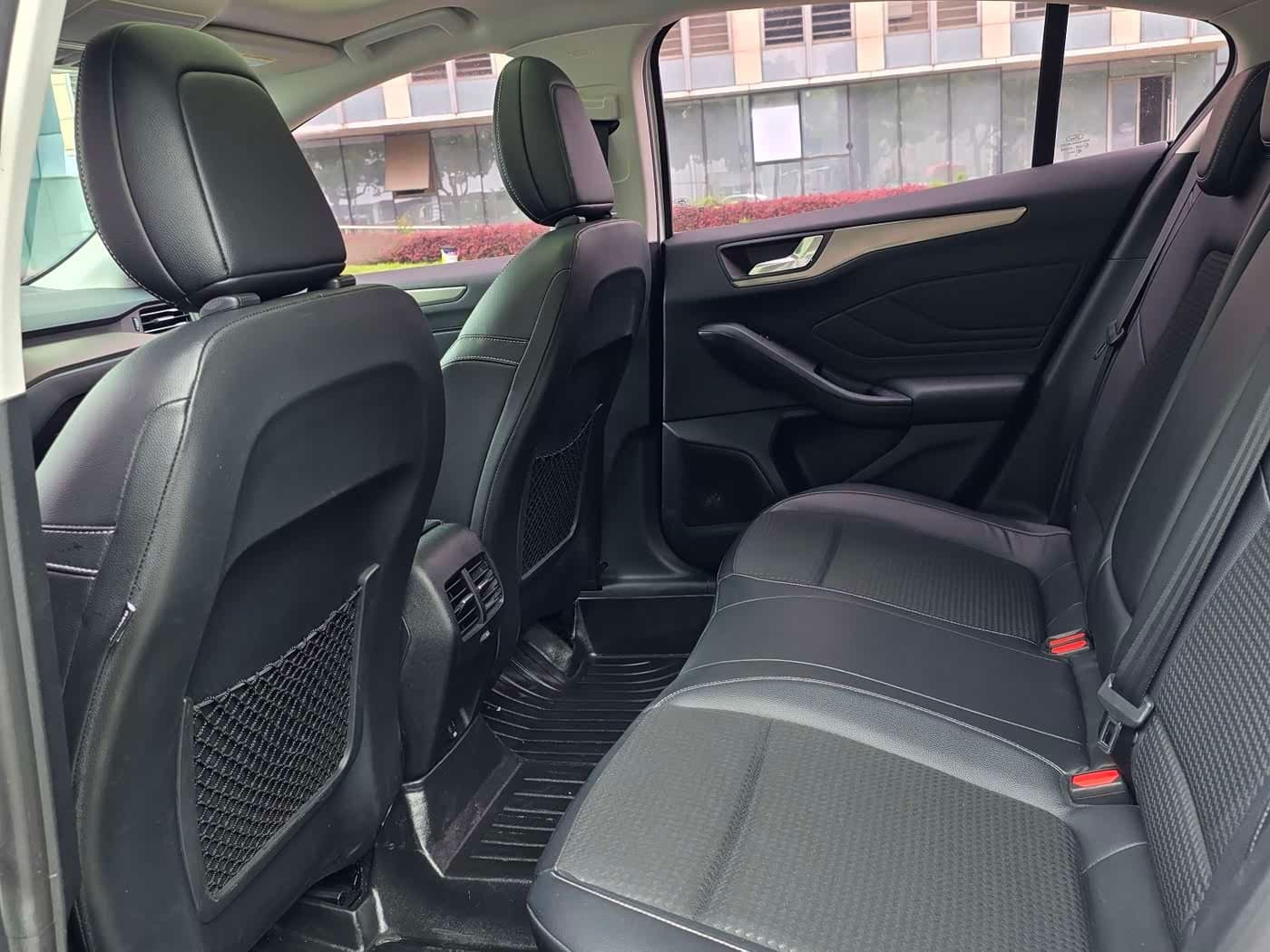 2019 Ford Focus White, 70,000 km, China export – photo 6
