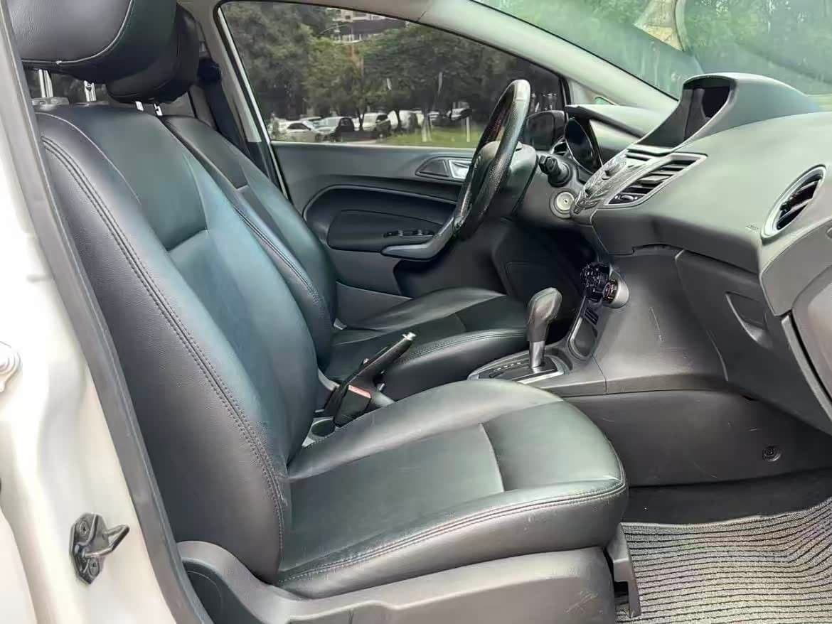 2013 Ford Fiesta White, 100,000 km, China export – photo 4