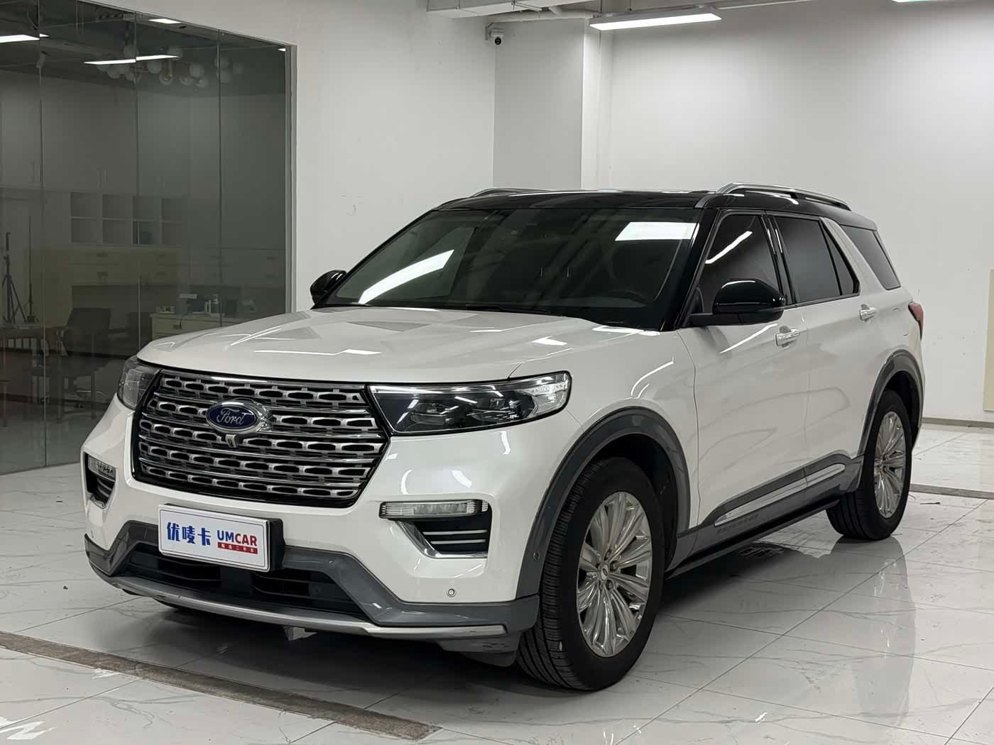 2020 Ford Explorer White, 108,000 km, China export – photo 1