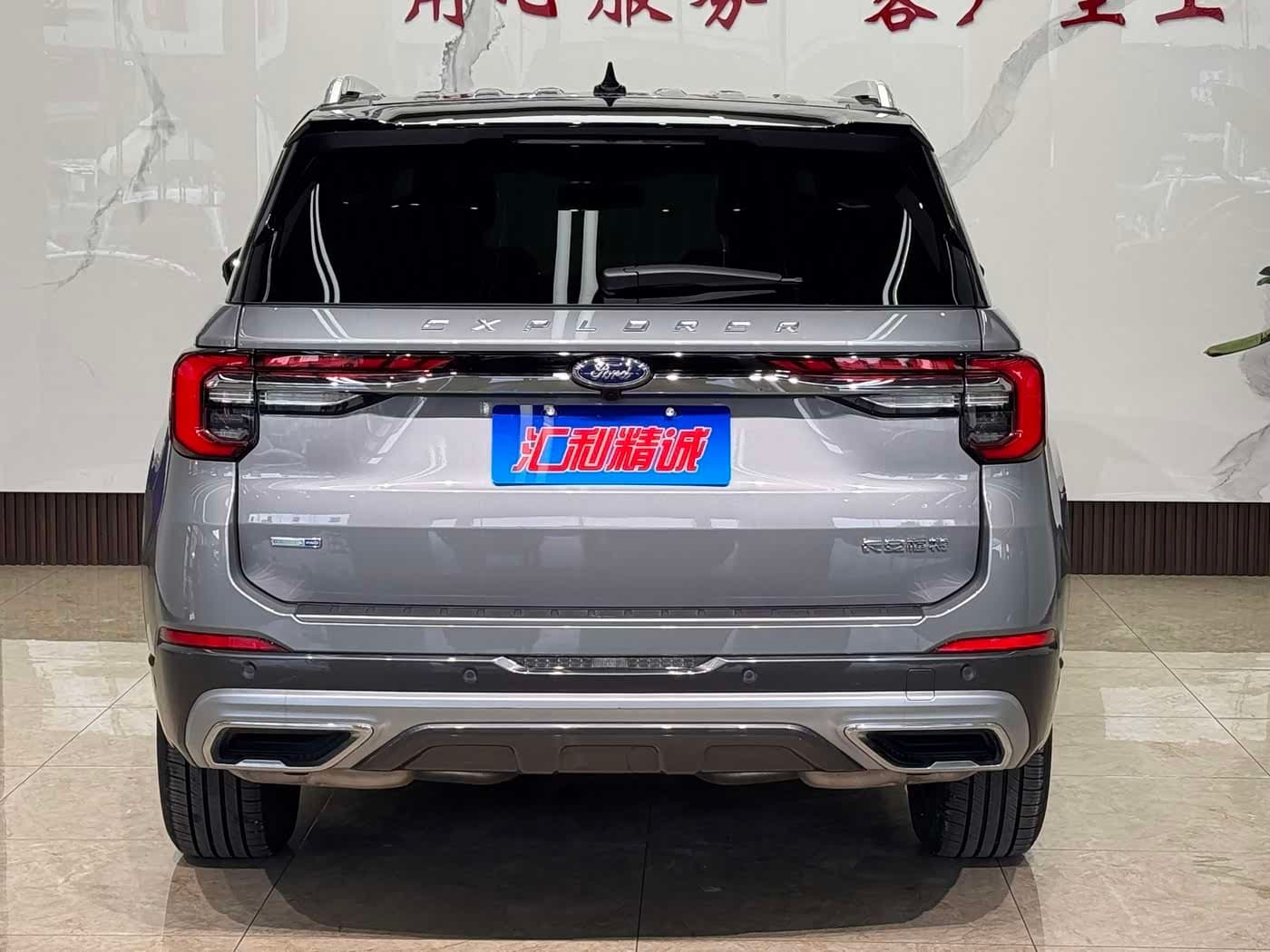 2022 Ford Explorer 银灰色, 26,000 km, China export – photo 5