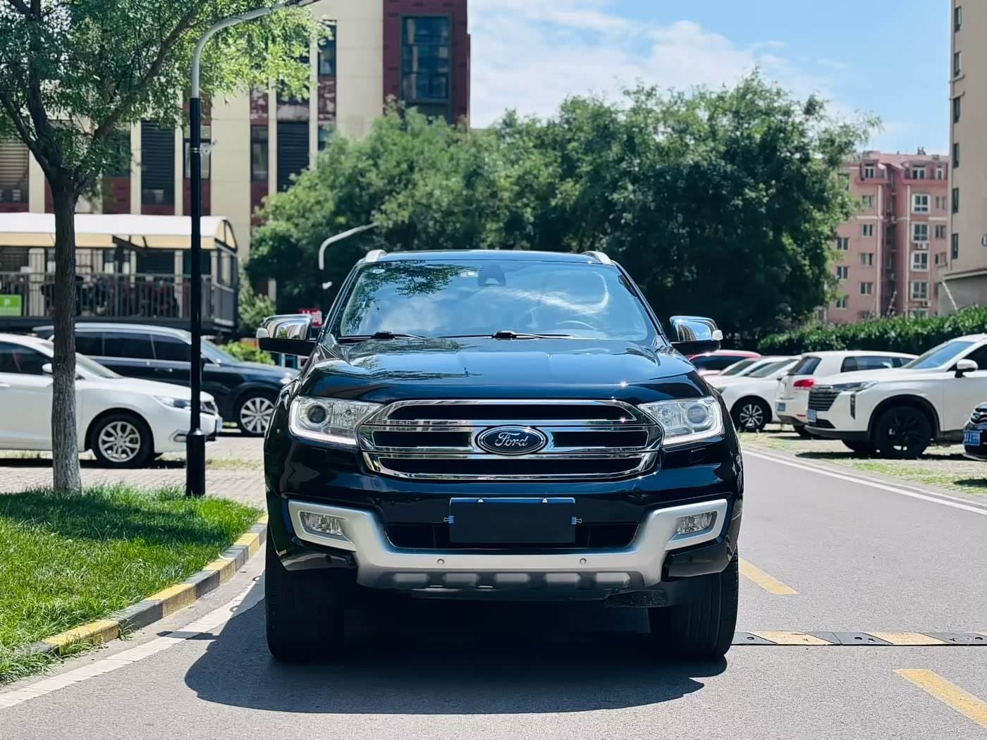 2015 Ford Everest Black, 160,000 km, China export – photo 2