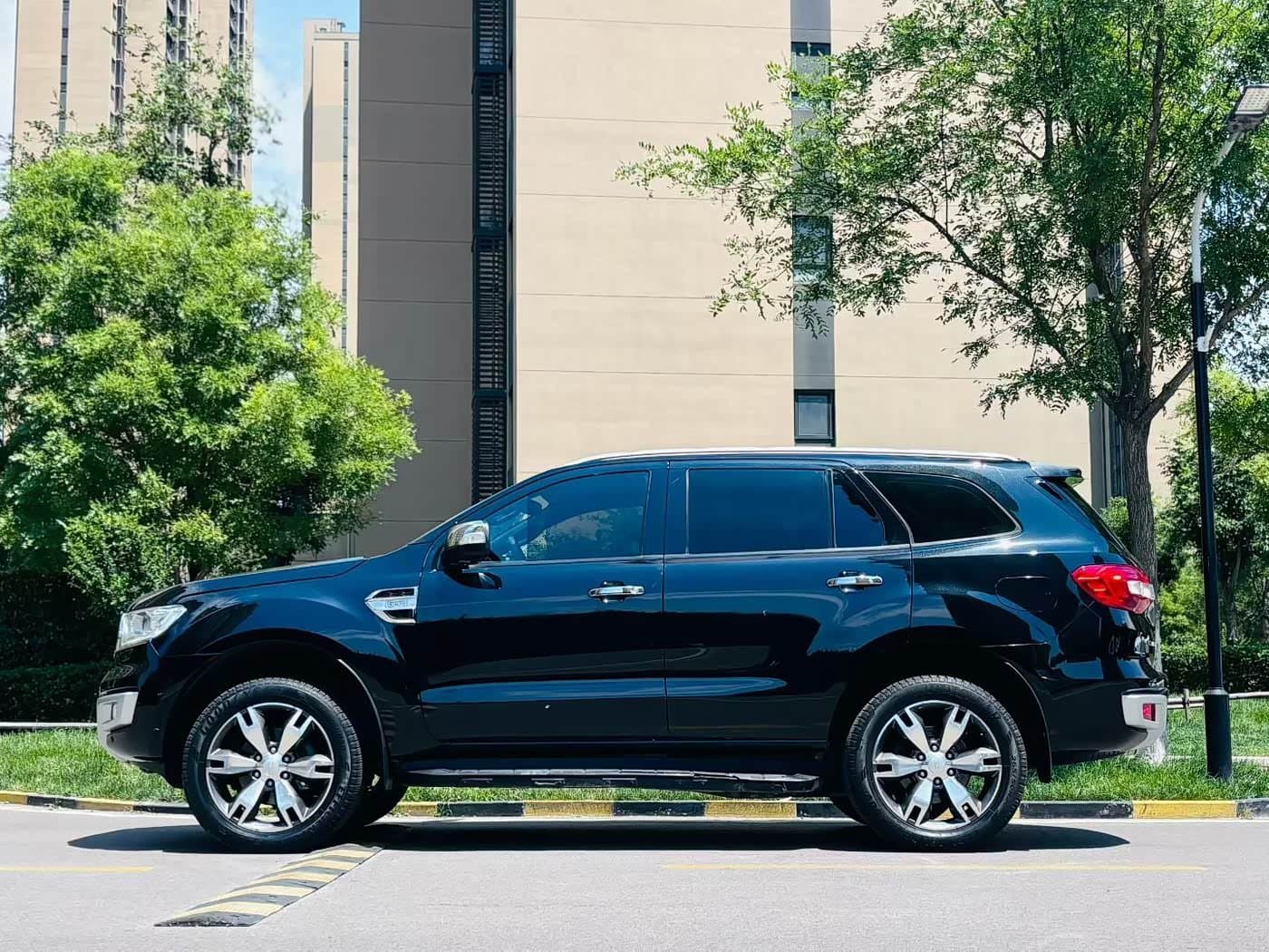 2015 Ford Everest Black, 160,000 km, China export – photo 4