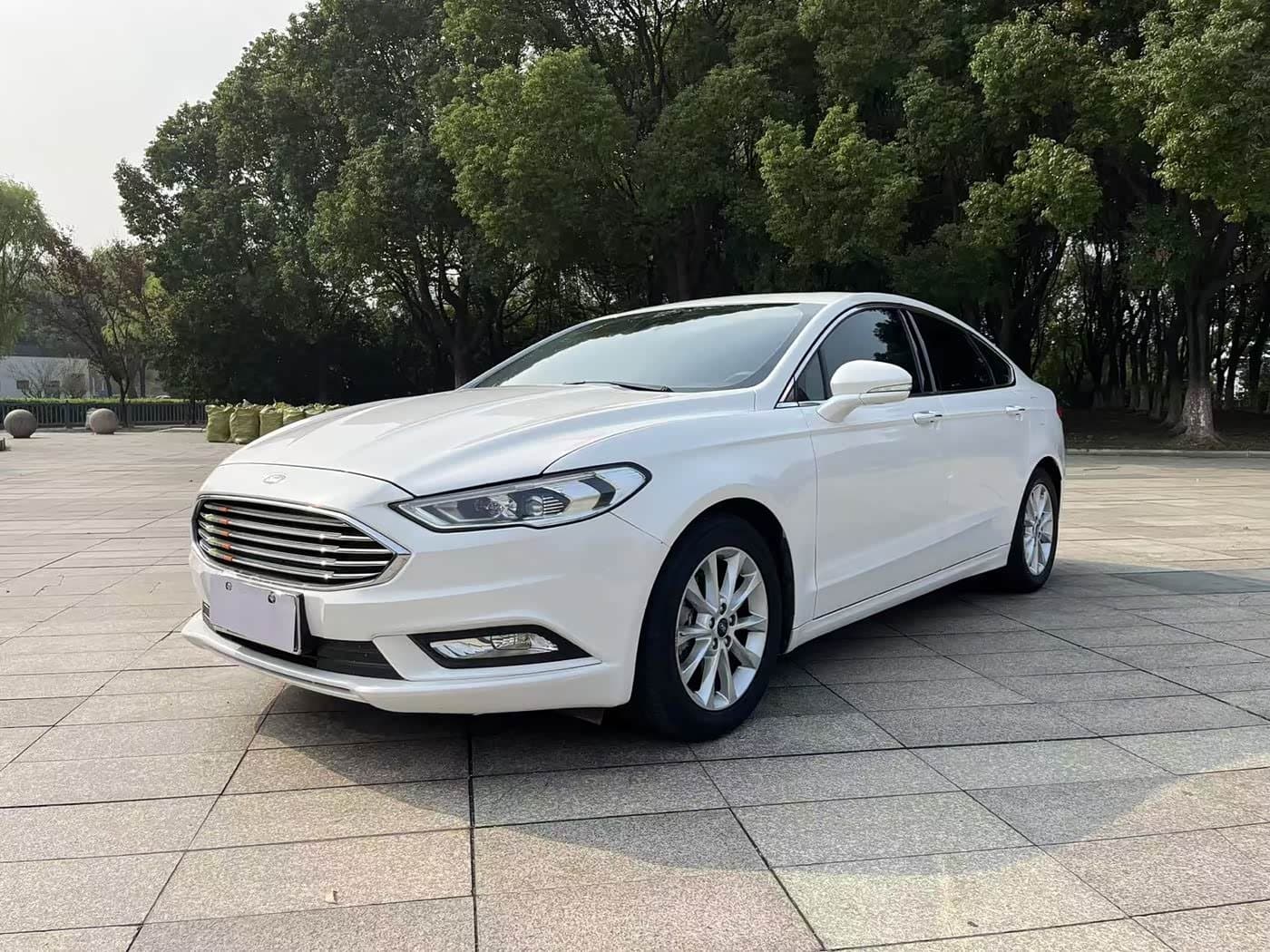 2018 Ford Mondeo White, 70,000 km, China export – photo 1