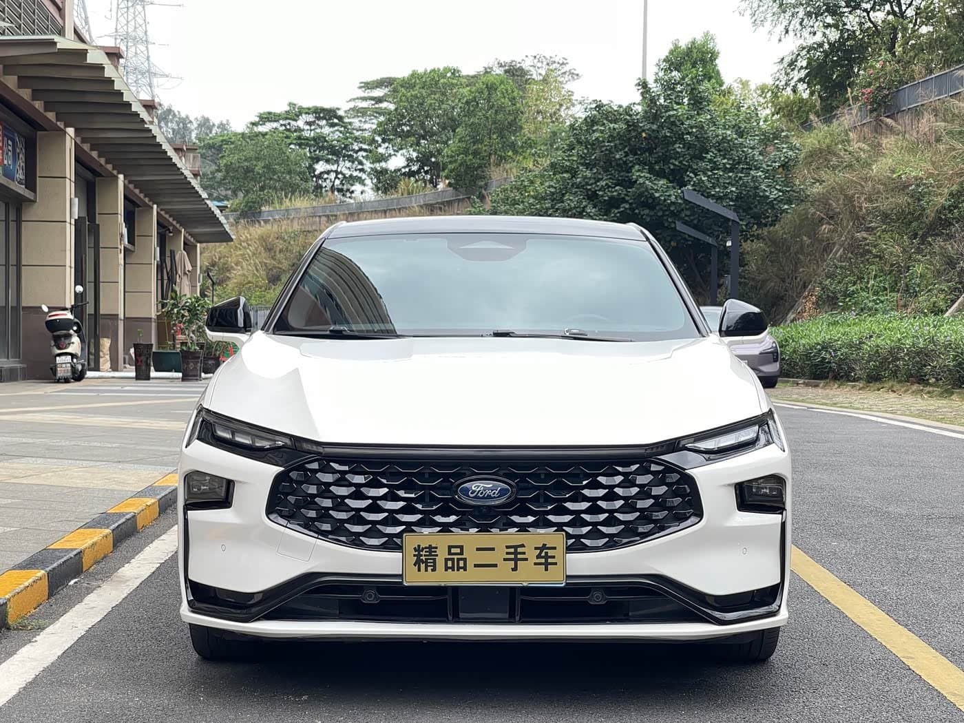 2022 Ford Mondeo White, 49,000 km, China export – photo 2