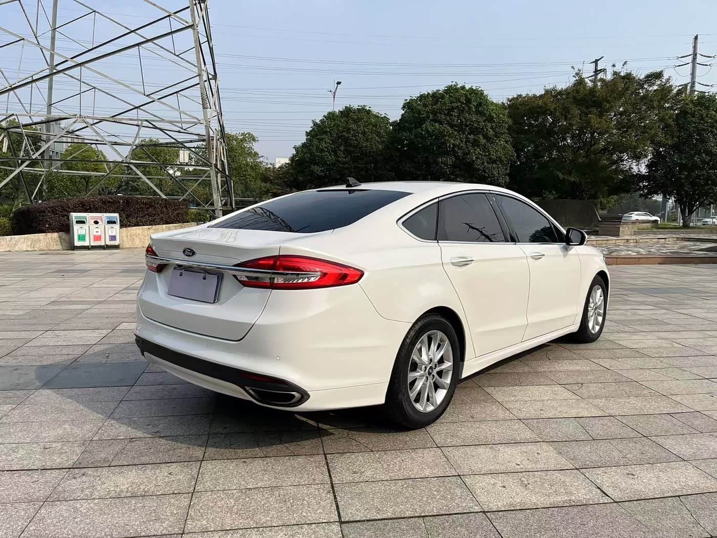 2018 Ford Mondeo White, 70,000 km, China export – photo 4