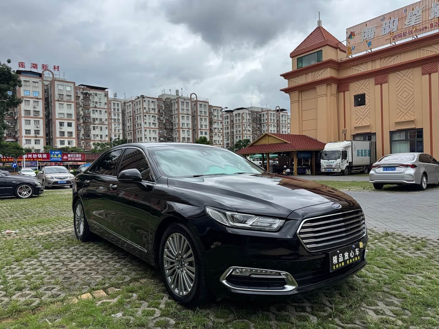 2017 Ford Taurus Black, 103,000 km, China export – photo 3