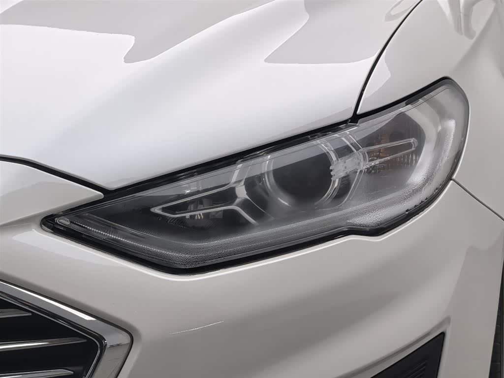 2020 Ford Mondeo White, 73,700 km, China export – photo 7