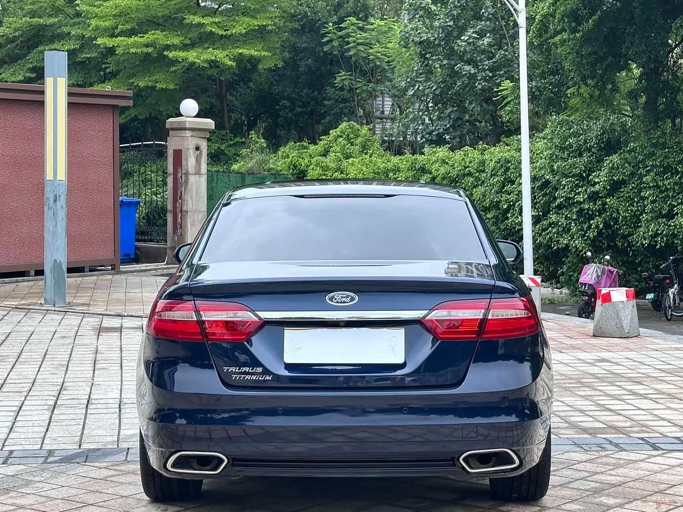 2015 Ford Taurus Blue, 88,000 km, China export – photo 4