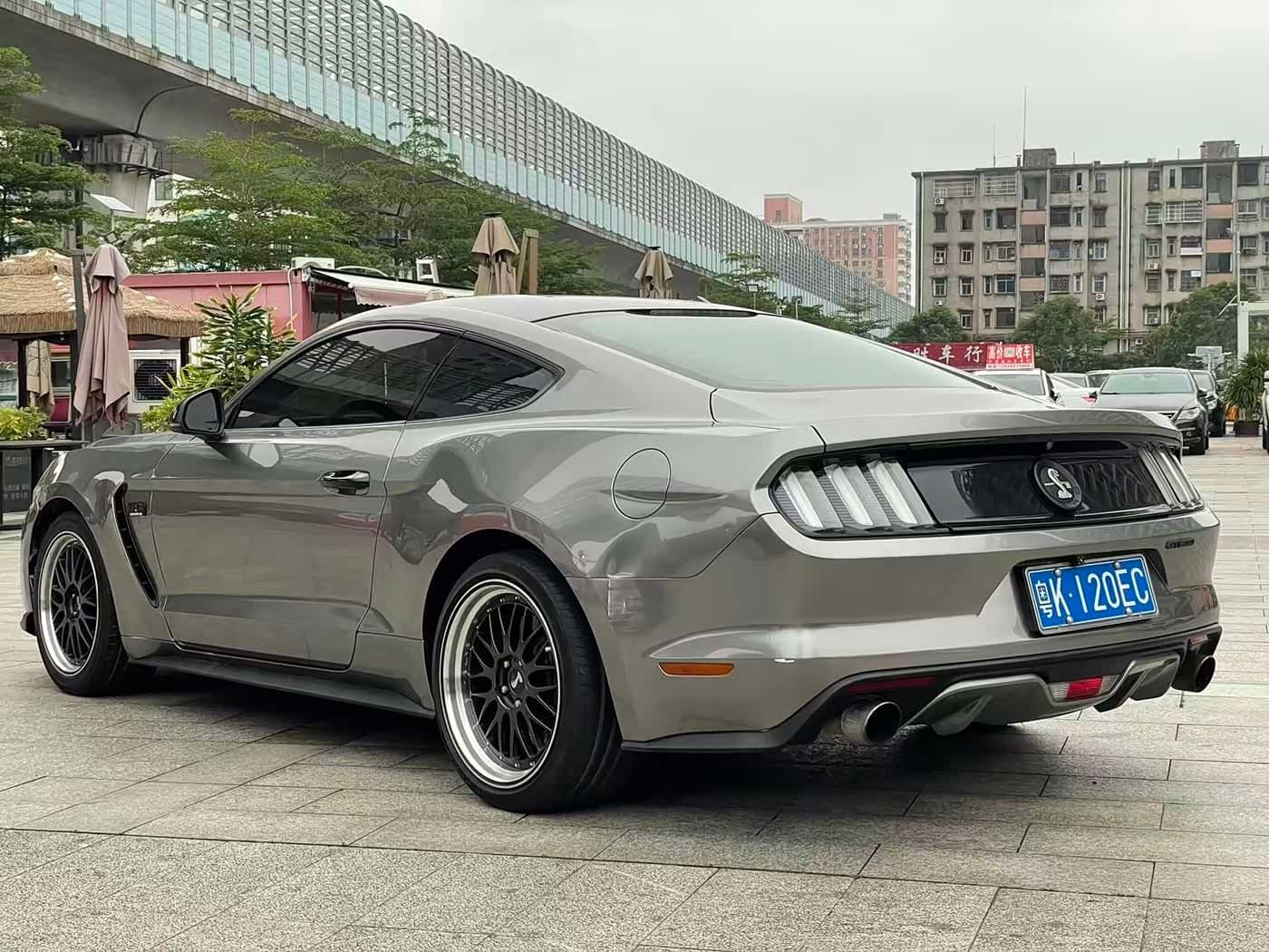 2015 Ford Mustang 银灰色, 100,000 km, China export – photo 6