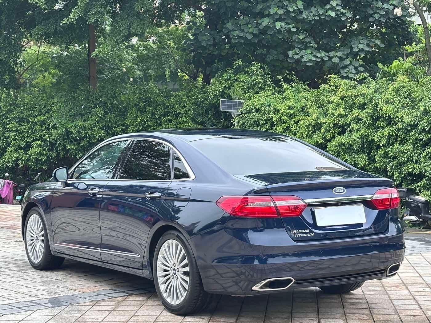 2015 Ford Taurus Blue, 88,000 km, China export – photo 3