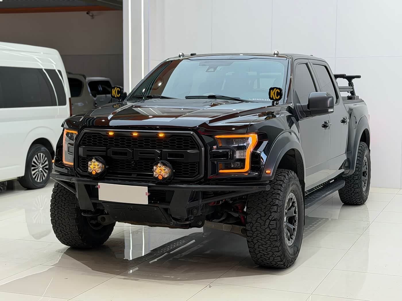 2019 Ford F-150 Raptor Black, 100,000 km, China export – photo 2