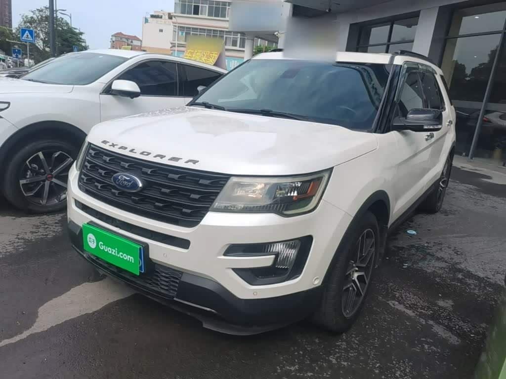 2015 Ford Explorer White, 125,600 km, China export – photo 2