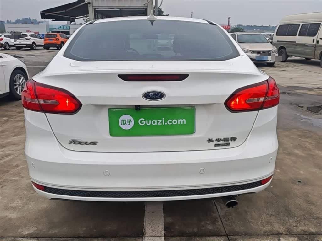 2016 Ford Focus White, 109,300 km, China export – photo 6