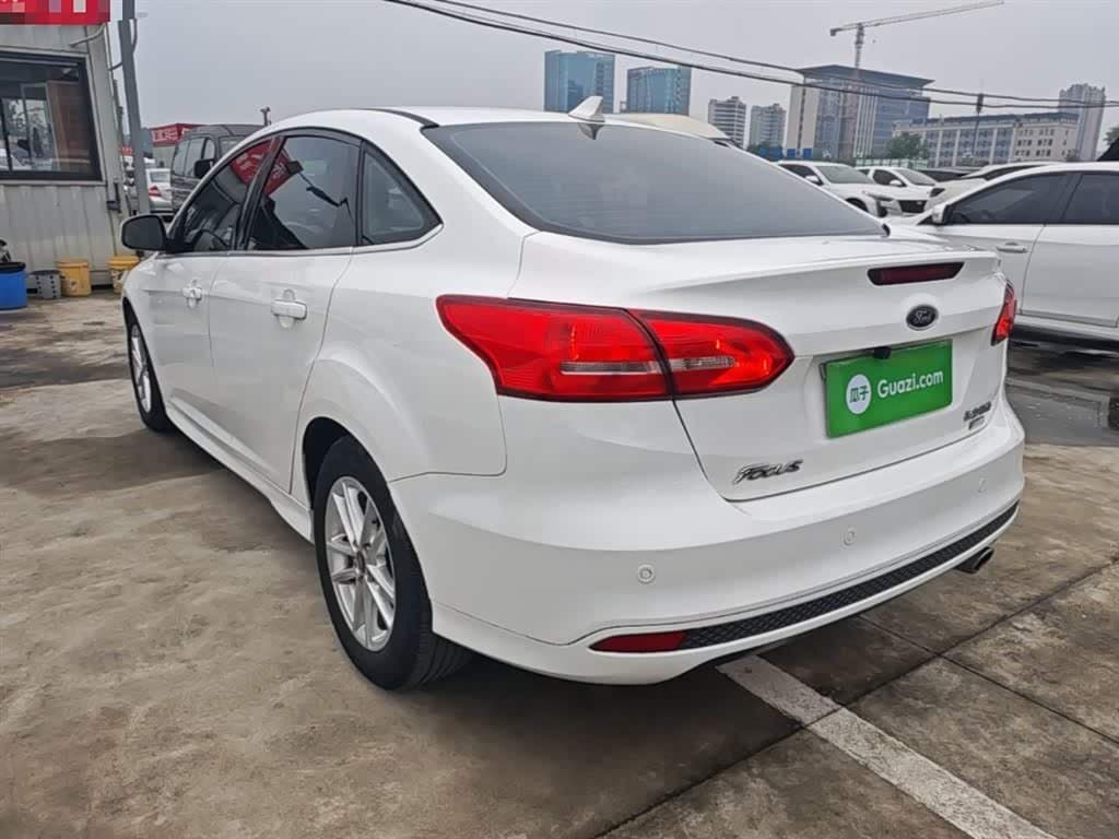 2016 Ford Focus White, 109,300 km, China export – photo 5