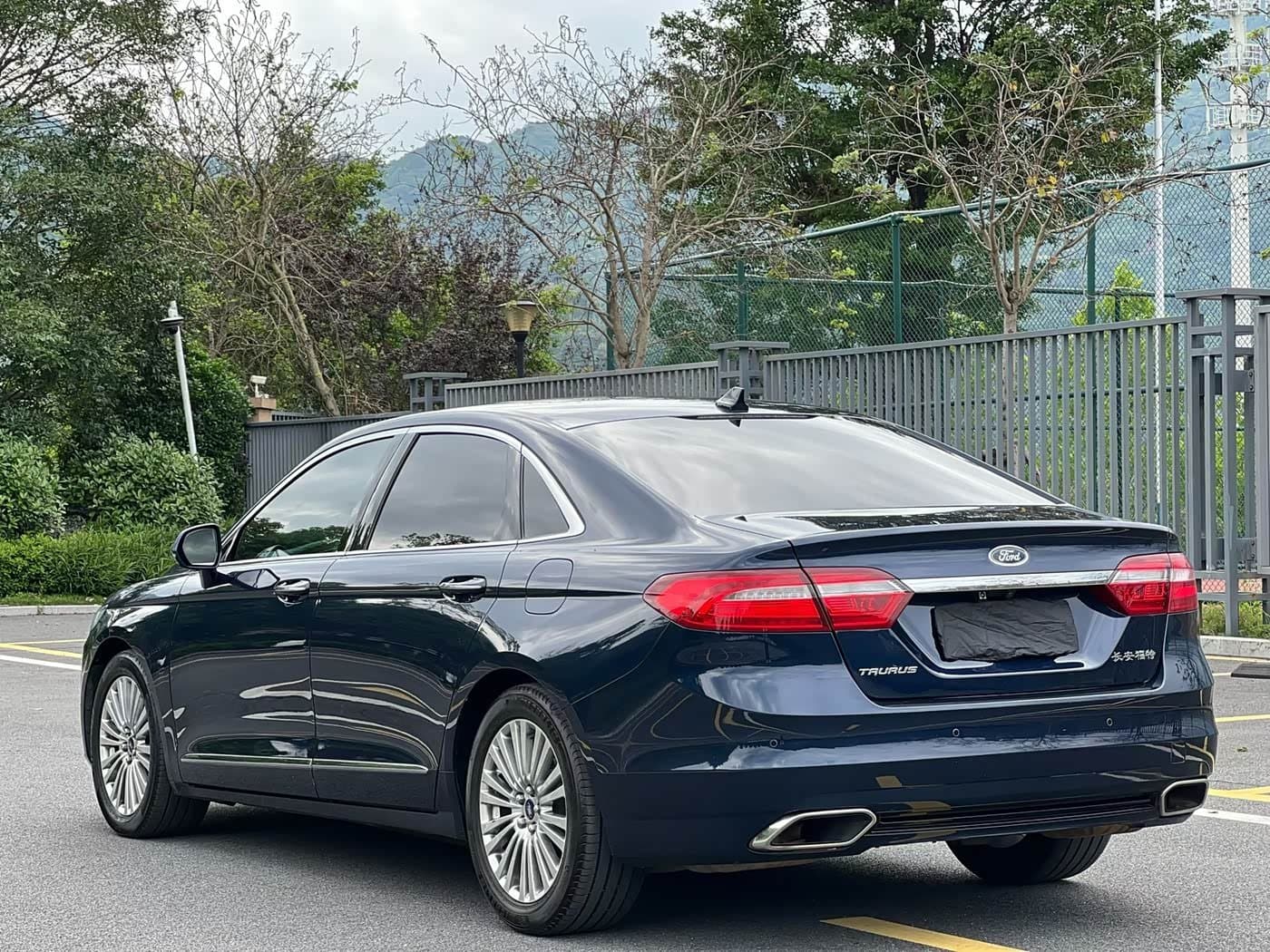 2016 Ford Taurus Blue, 80,000 km, China export – photo 5