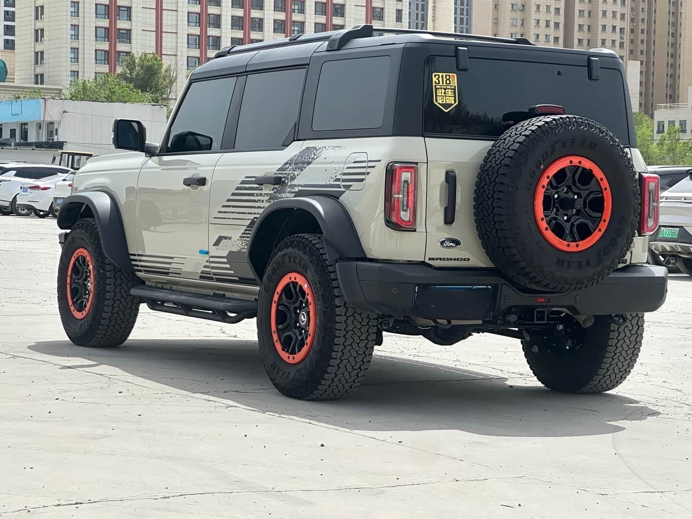 2025 Ford Bronco White, 40,000 km, China export – photo 7