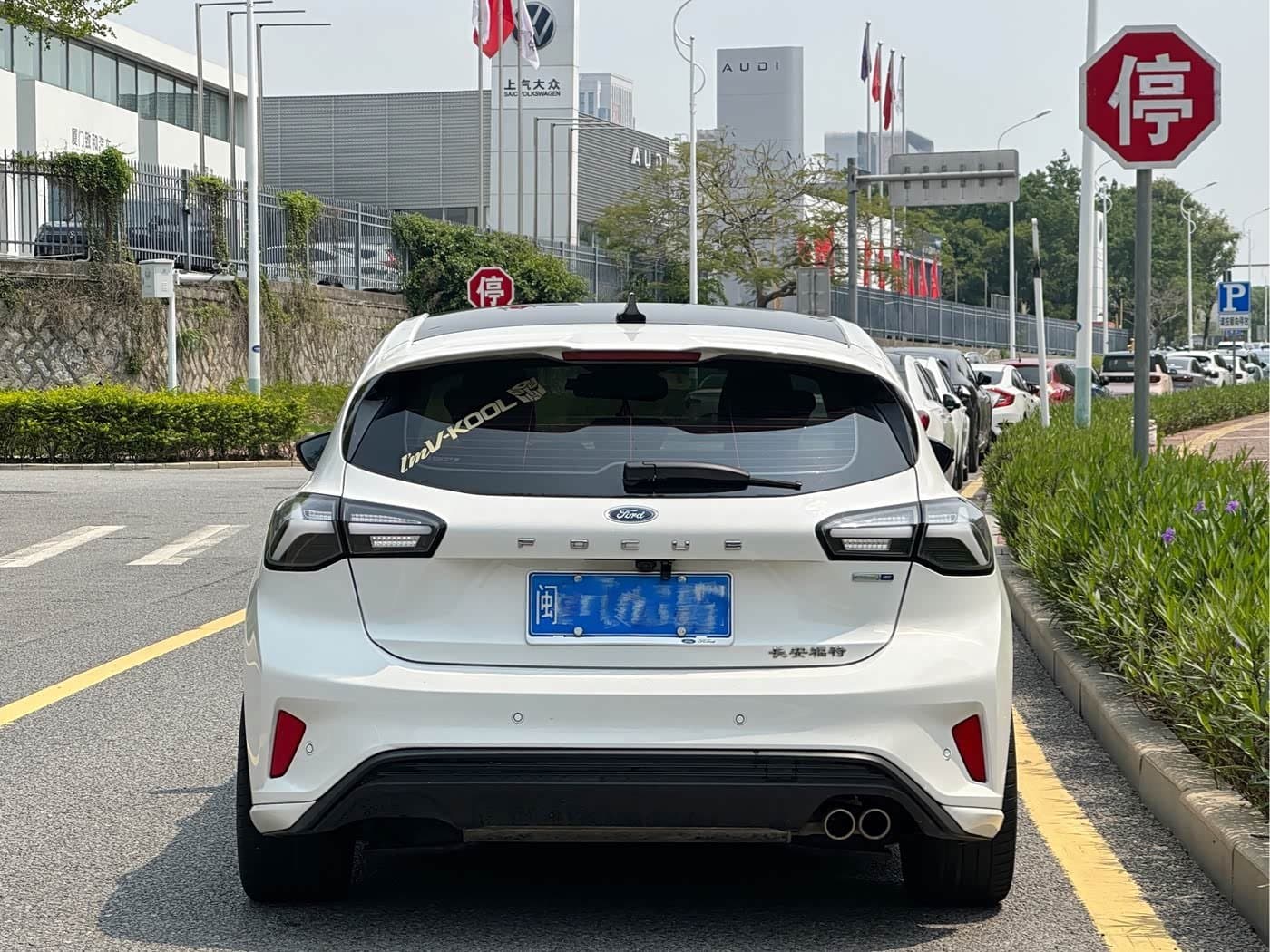 2020 Ford Focus White, 30,000 km, China export – photo 5
