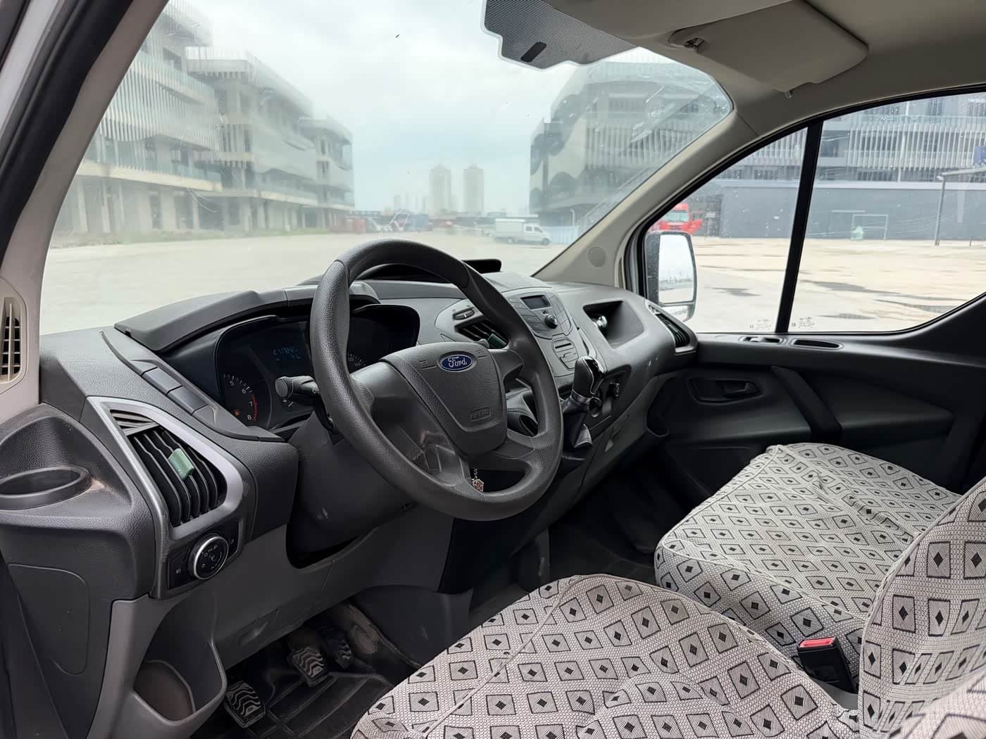 2016 Ford Transit White, 113,000 km, China export – photo 6