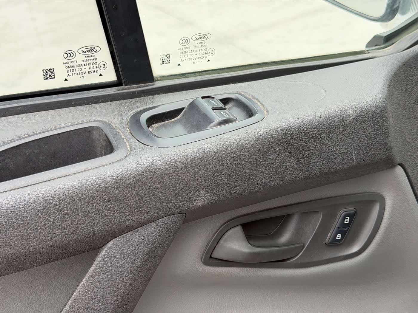 2016 Ford Transit White, 113,000 km, China export – photo 7