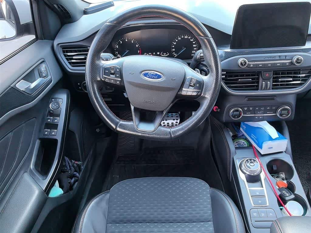 2018 Ford Focus White, 47,100 km, China export – photo 7