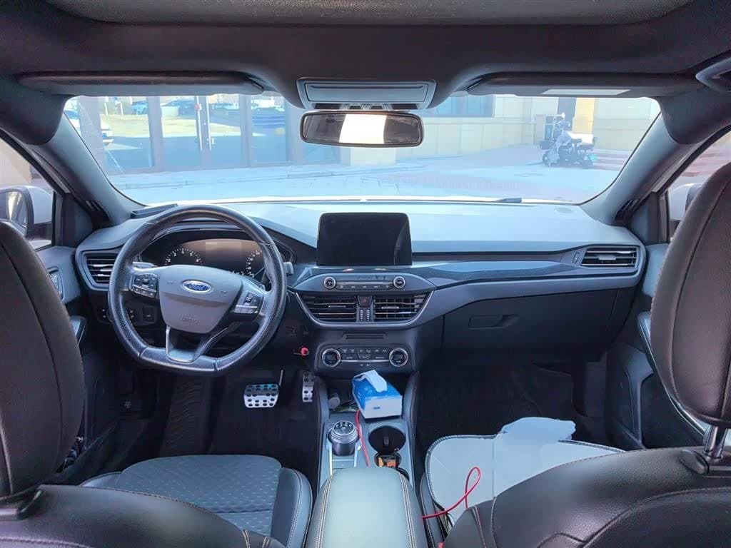 2018 Ford Focus White, 47,100 km, China export – photo 6