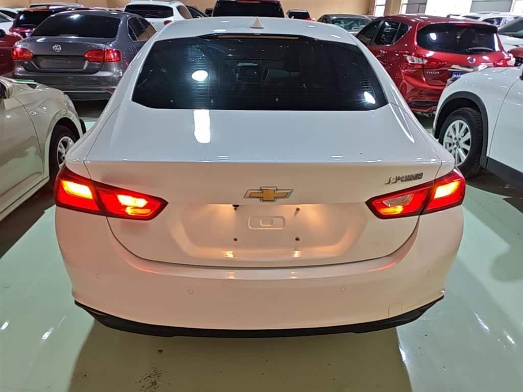 2017 Chevrolet Malibu XL White, 77,900 km, China export – photo 6