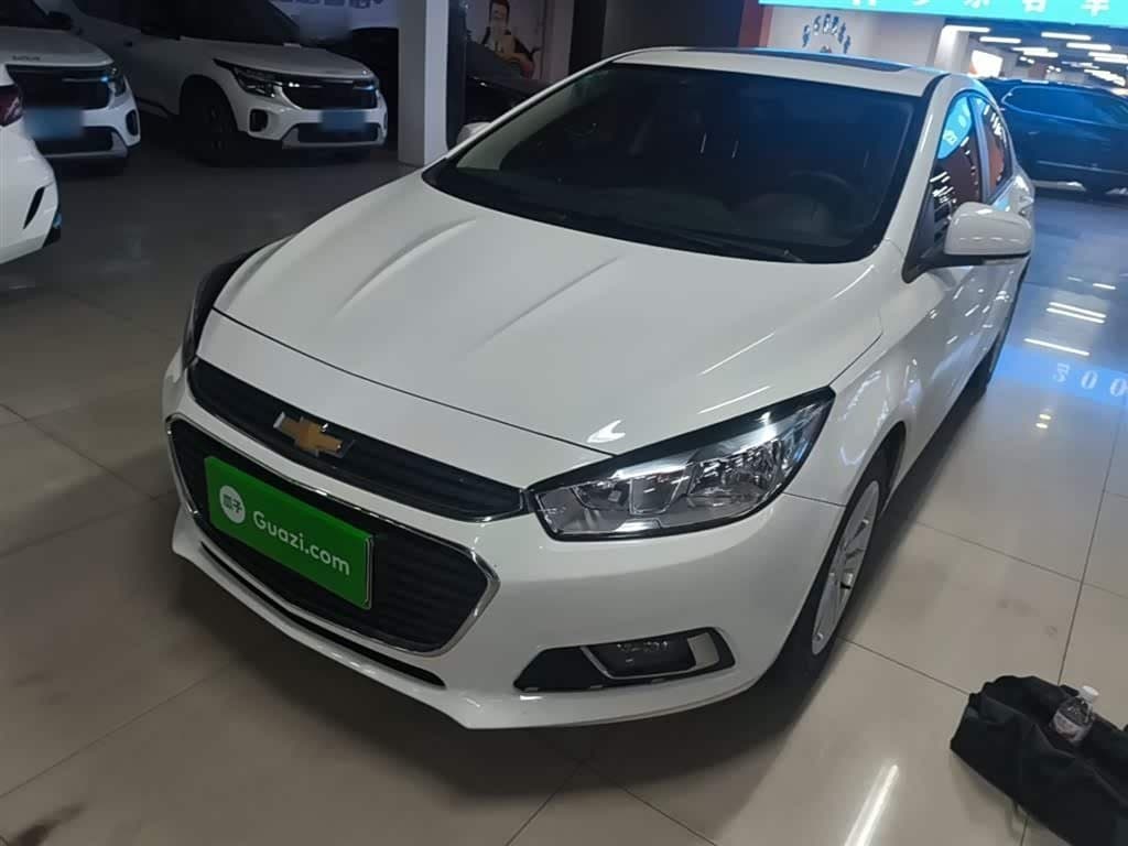 2015 Chevrolet Cruze White, 49,900 km, China export – photo 2