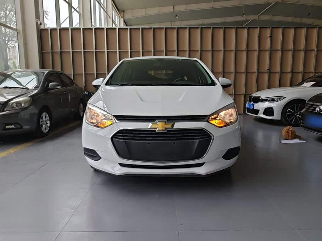 2015 Chevrolet Lova RV White, 25,800 km, China export – photo 3