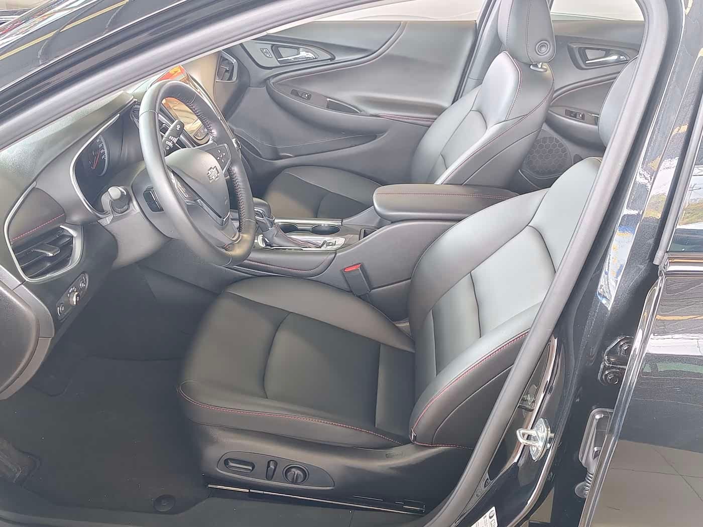 2020 Chevrolet Malibu XL Black, 23,000 km, China export – photo 7