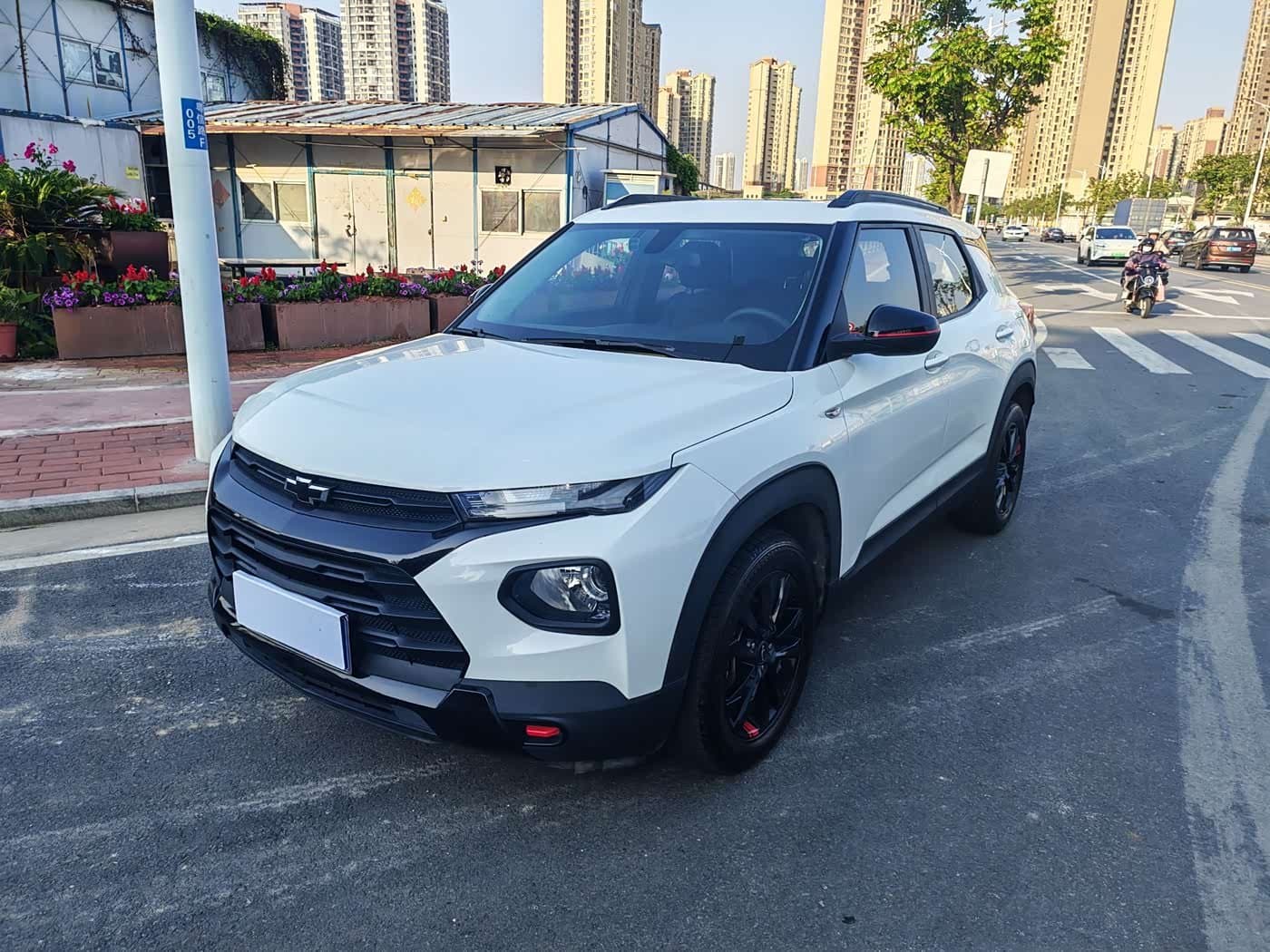 2019 Chevrolet Trailblazer White, 68,000 km, China export – photo 1